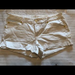 White shorts by Bisou Busou Size 12